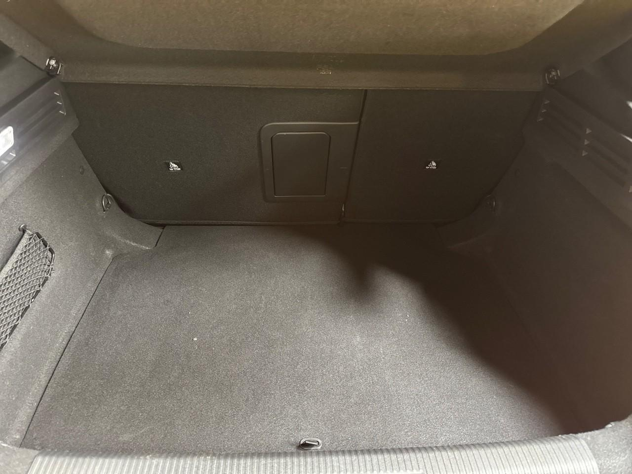 Peugeot 308 1.5 bluehdi 130ch s&s allure eat8 — photo 6