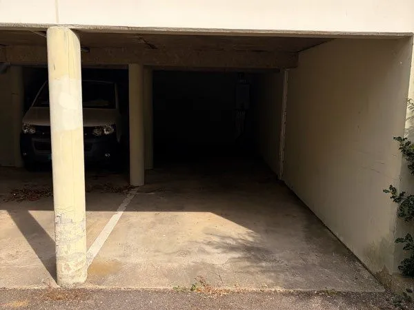 Parking double Villejean