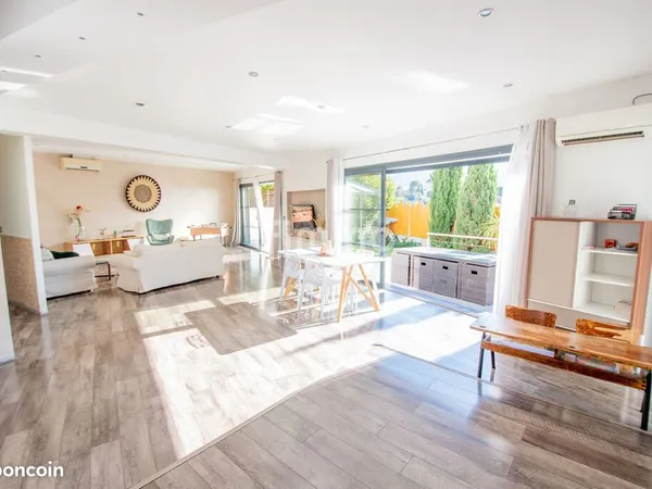 Maison 5 pièces 192 m²
