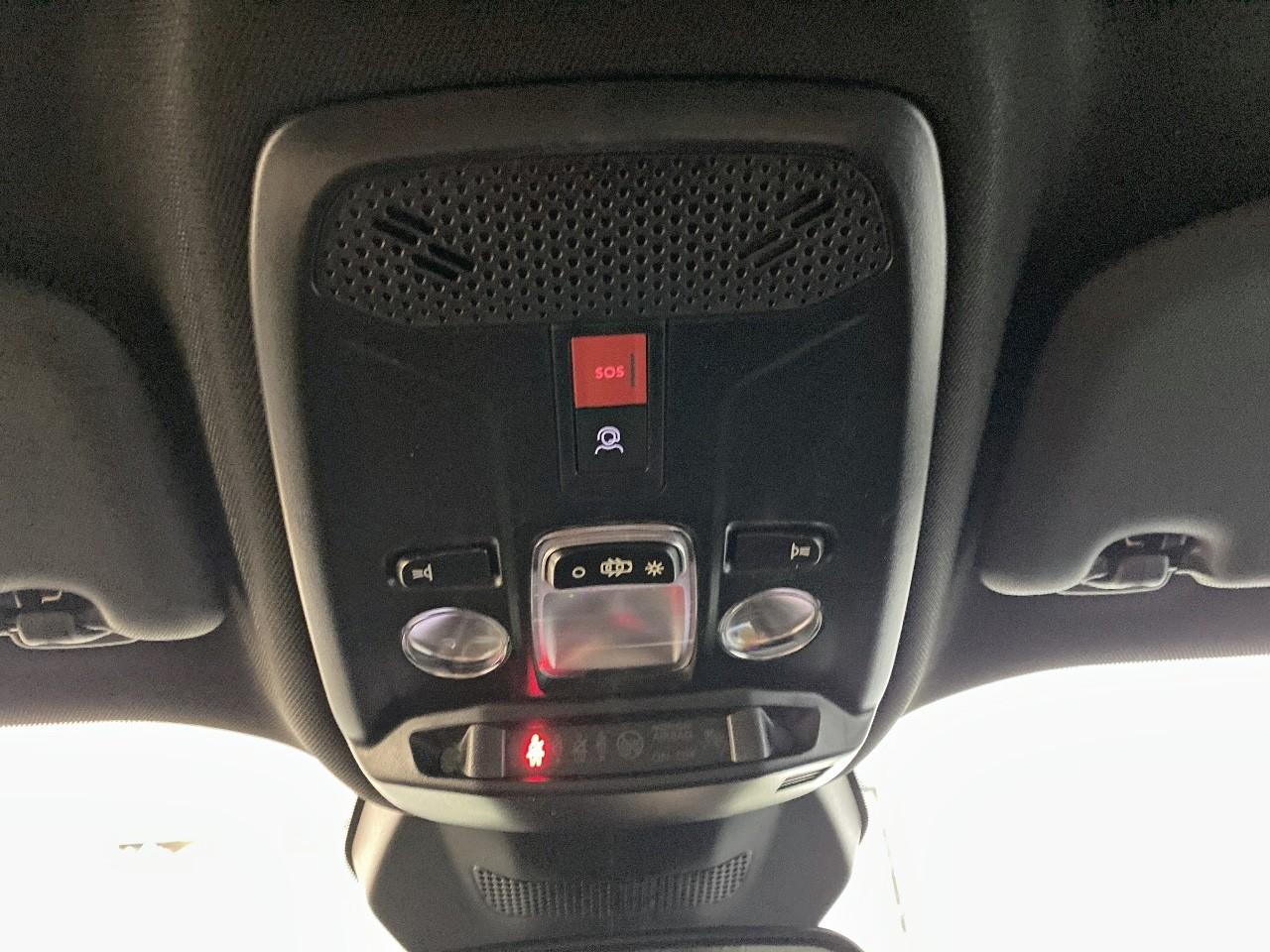Peugeot 2008 hybrid 145 ch e-dcs6 allure — photo 19