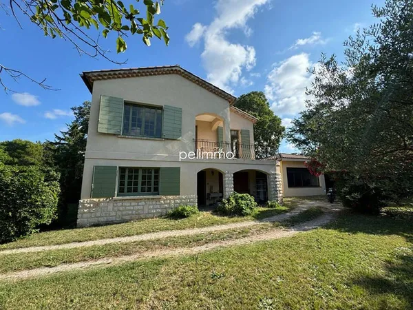 Maison 6 pièces 156 m²