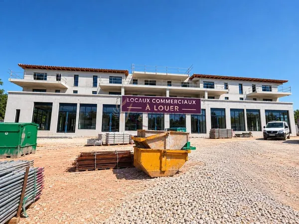 Local commercial 61 m²