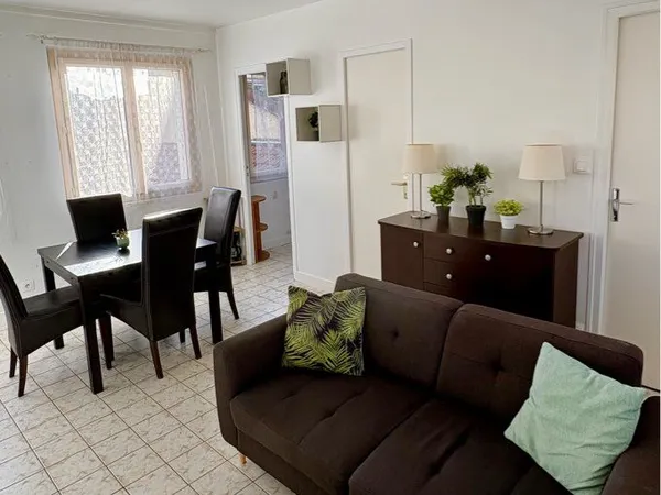 Appartement T3 meublé de 47 m² - Idéal colocation - 600 CC