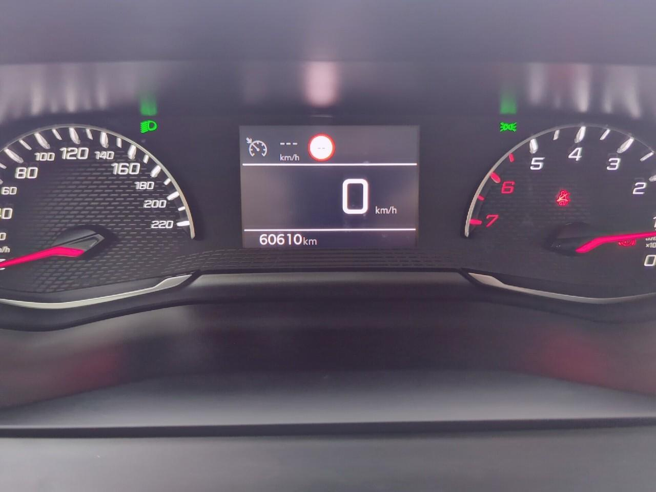 Peugeot 208 puretech 75 s&s bvm5 active pack — photo 24