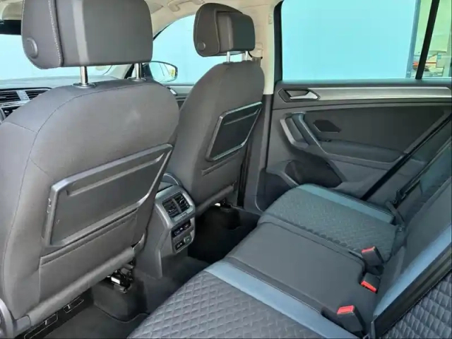 Volkswagen Tiguan 2.0 tdi 150ch iq.drive euro6d-t — photo 25