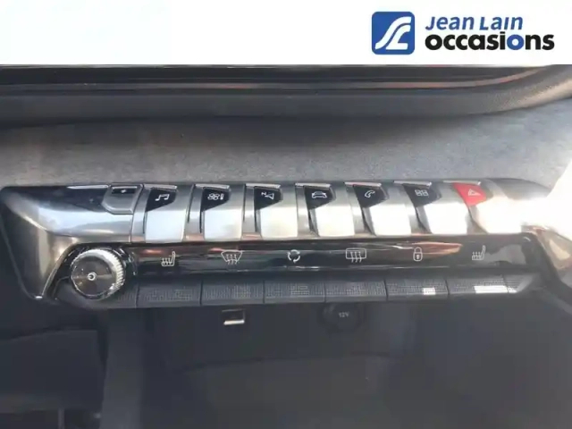 Peugeot 3008 hybrid4 300 e-eat8 — photo 14