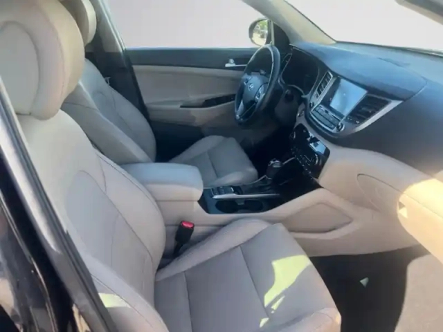 Hyundai Tucson 1.7 crdi 141 dct-7 executive — photo 5