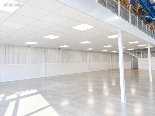 Hangar local entrepot Le croisic