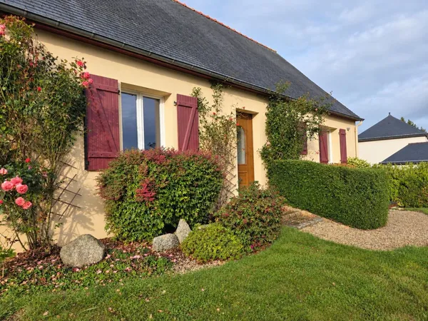 Maison rénovée de 107m² - Terrain de 1200m²
