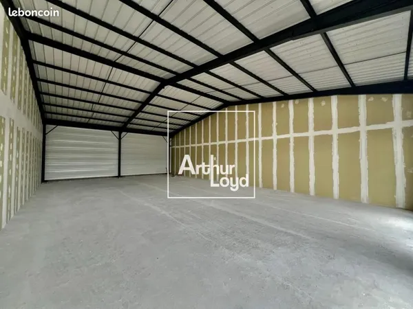 Local commercial 167 m²