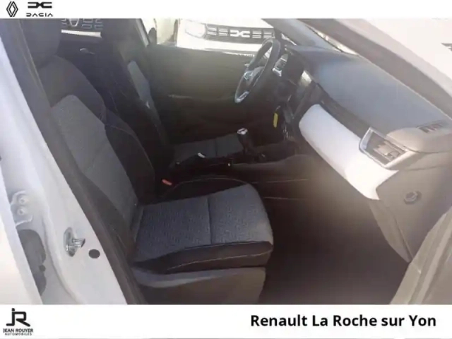 Renault Clio 1.5 blue dci 100ch evolution — photo 14