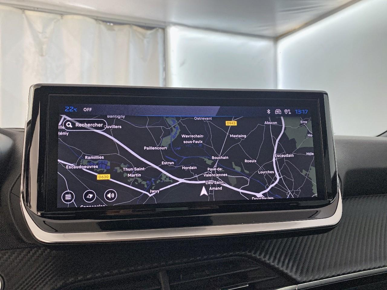 Peugeot 2008 hybrid 145 ch e-dcs6 allure — photo 14