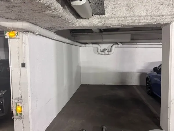 Parking 17 m²