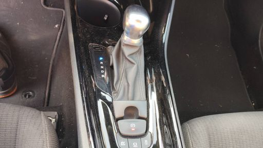 Toyota C-HR 1.8 VVT-i 122 2WD CVT 99 - Graphic – 2019 – 97407 km – Hybride essence – Boîte Automatique — photo 1