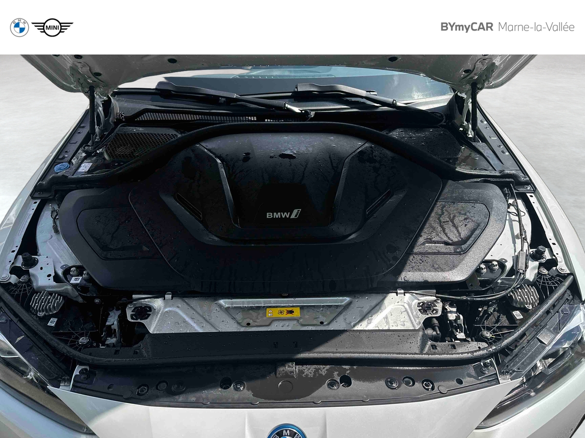 BMW i4 eDrive35 286 ch BVA — photo 17