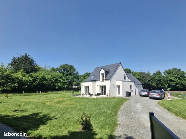 Maison contemporaine - Terrain 1500 m2 - Saint Laurent