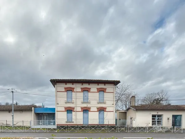 Locaux/Bureaux à louer 140m² zone commerciale de Saint Martial