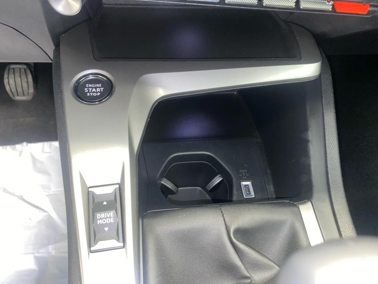 Peugeot 308 puretech 110ch s&s bvm6 active pack — photo 15
