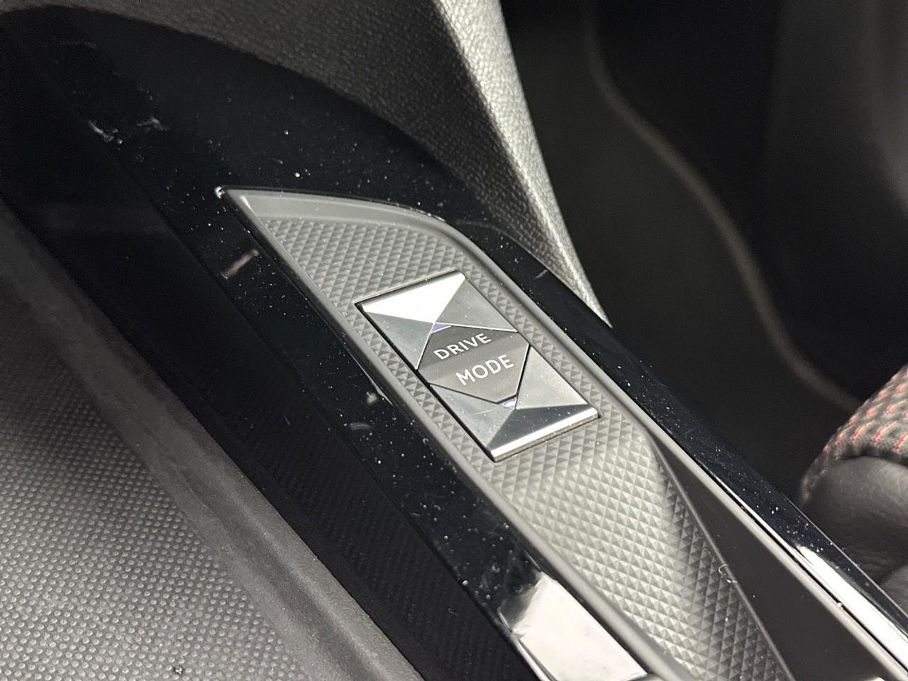 Ds Ds 3 crossback puretech 130 eat8 performance line+ — photo 27