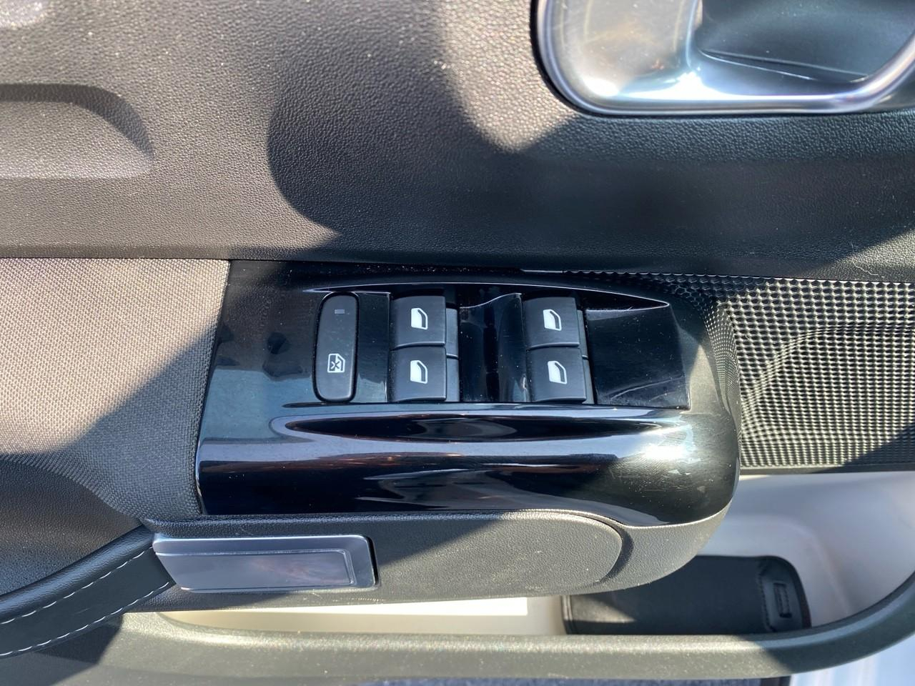 Citroën C3 1.2 puretech 110ch s&s shine eat6 — photo 13