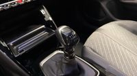 Peugeot 2008 1.2 PureTech 100ch S&S Allure — photo 33