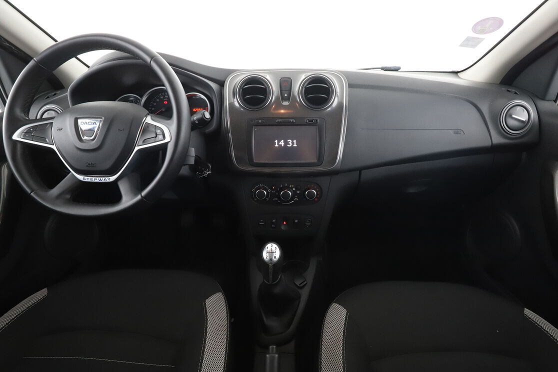 Dacia Sandero Stepway 0.9 TCe Prestige — photo 11