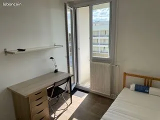 Studio meublé proche IUT pour étudiant