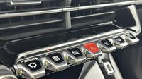 Peugeot 2008 1.2 PureTech 130ch S&S Allure Pack EAT8 — photo 15