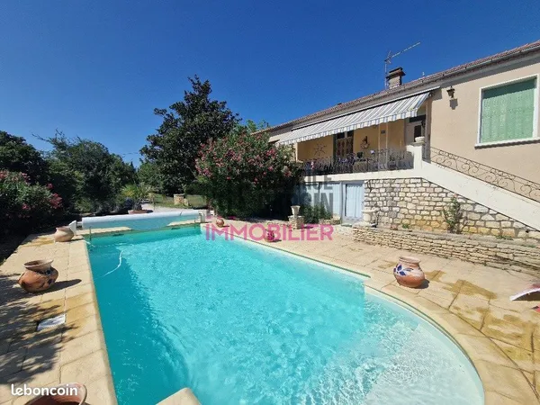 Maison 8 pièces 191 m²