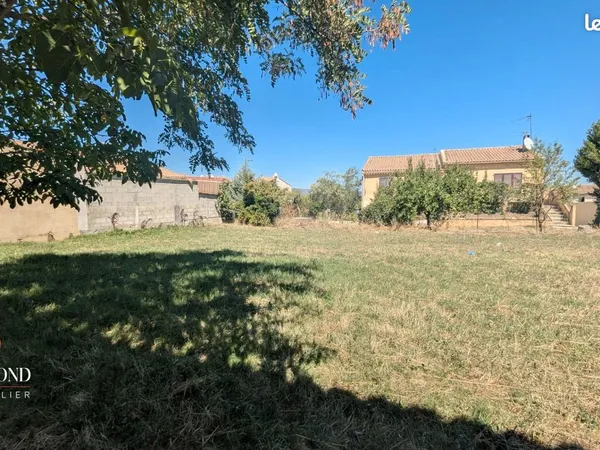 Terrain 520 m² TRETS