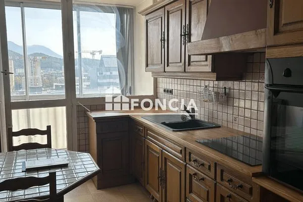 Appartement 4 pièces 80 m²