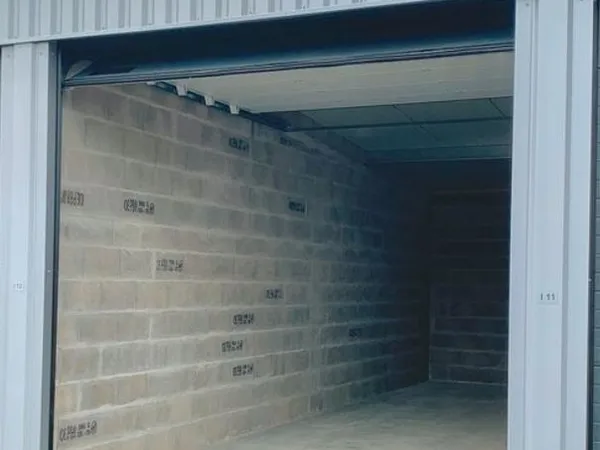Garage / Box / Hangar 29m2 A vendre ..