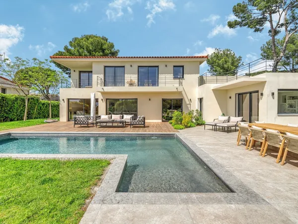 VILLA CONTEMPORAINE VUE MER