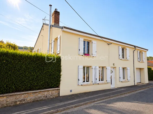 Maison 8 pièces 179 m²