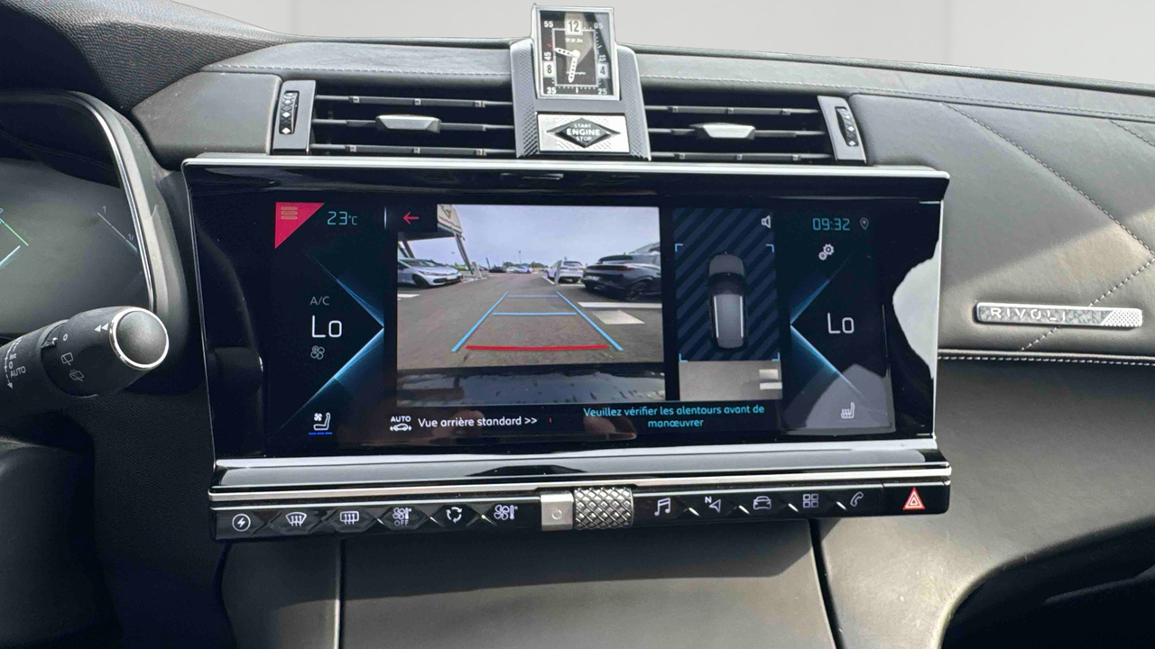 DS7 Crossback Hybride E-Tense 300 EAT8 4x4 — photo 13