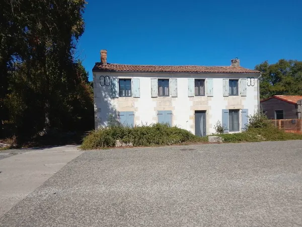 Maison avec jardin