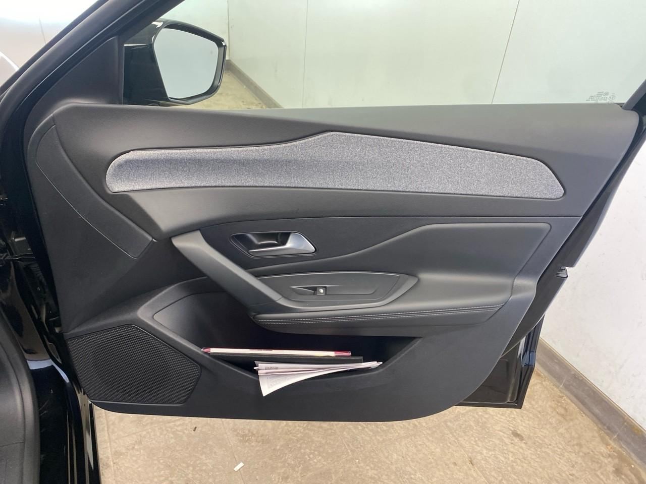 Peugeot 308 sw hybrid 145 e-dcs6 allure — photo 24