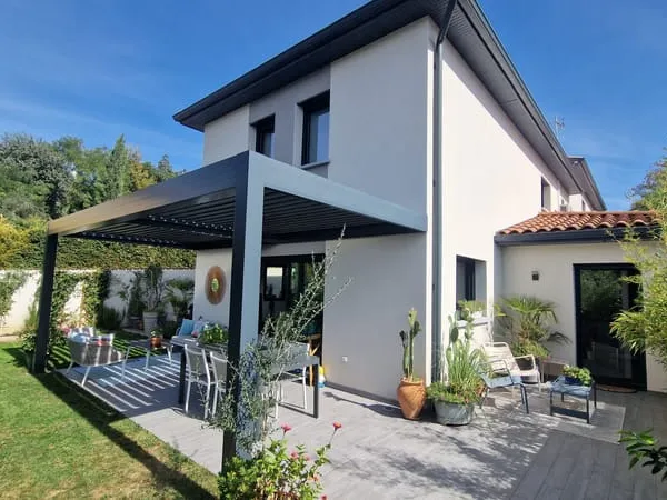 Villa contemporaine à GENAY