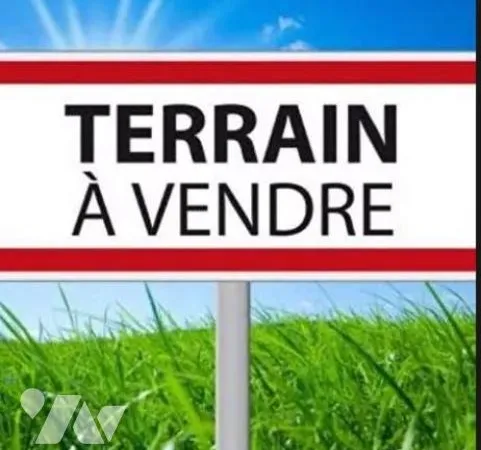 Terrain 1084 m²