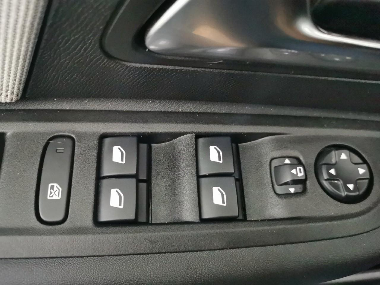 Citroën C4 hybride 136 e-dcs6 max — photo 17