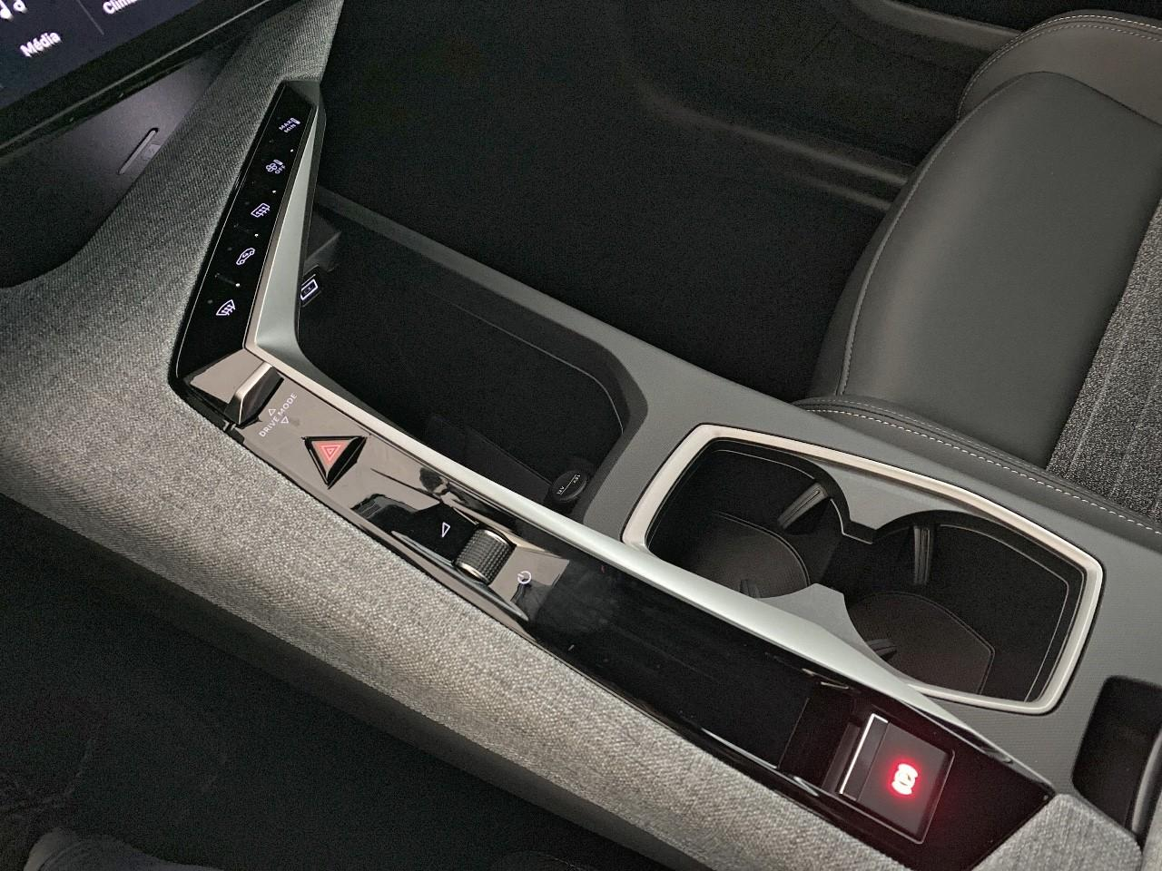 Peugeot 3008 hybrid 145 e-dcs6 allure — photo 18