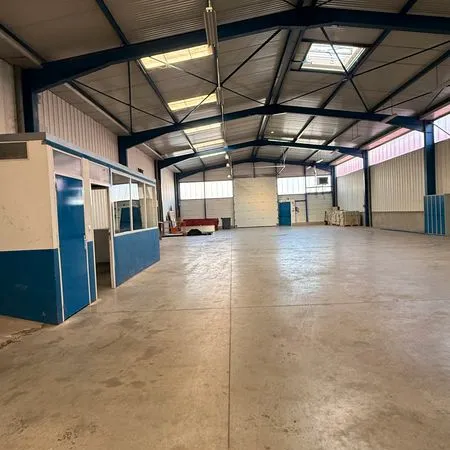 Entrepôt / local d'activité 500 m² - Saint-Étienne - 295 000