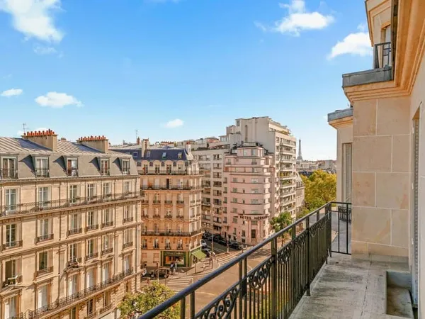 Appartement 6 pièces 294 m²
