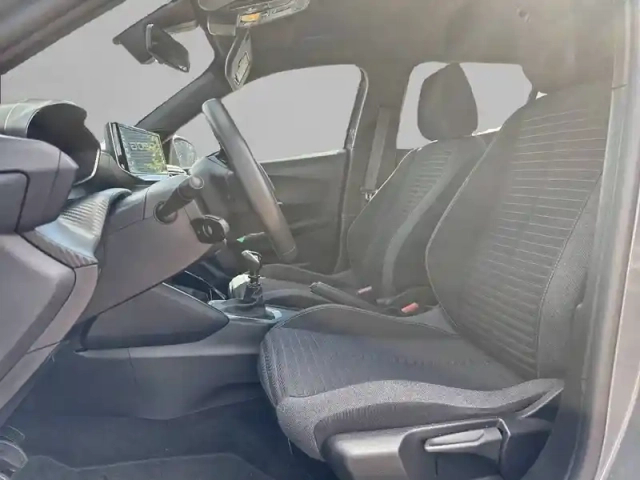 Peugeot 2008 puretech 100 s&amp;s bvm6 — photo 9