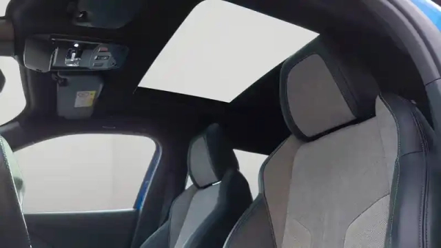 Peugeot 2008 moteur électrique 136 ch — photo 23