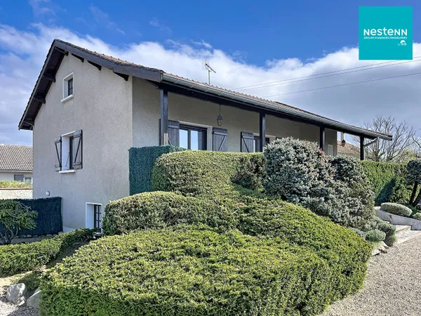 Maison familiale - Chambeon - 103 m² hab - 4 chambres - terrain 810 m² avec dépendance !