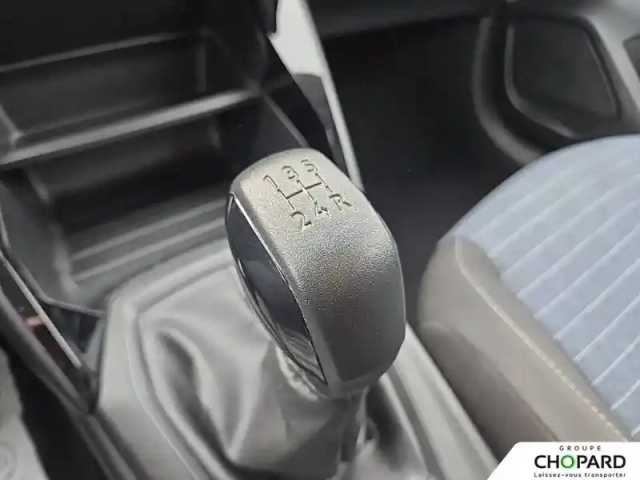 Peugeot 208 puretech 75 s&amp;s bvm5 — photo 97