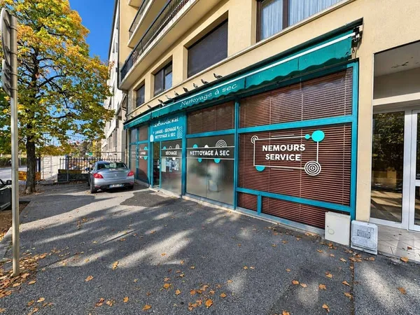 Local commercial 76 m²