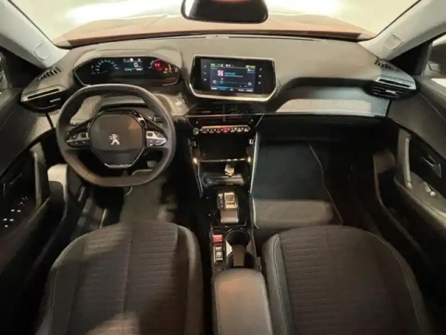 Peugeot 2008 e- 136 style carplay /camera 180 / sièges chauffants — photo 7