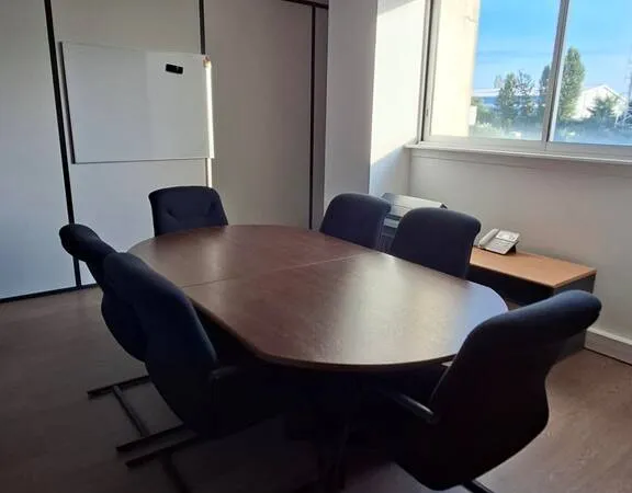 Bureau 112 m²